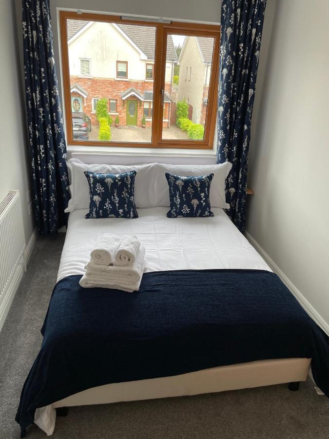 Private Double Room & Bathroom Нейс Экстерьер фото